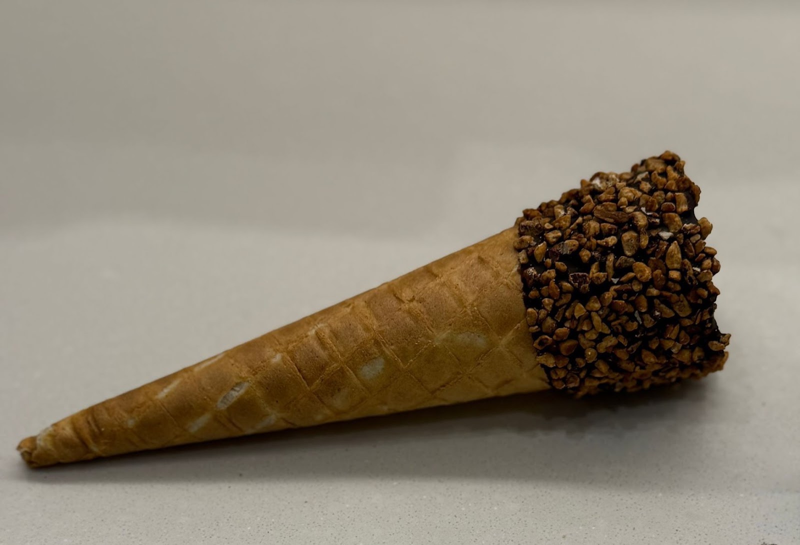 Cremino con cono ricoperto di granella